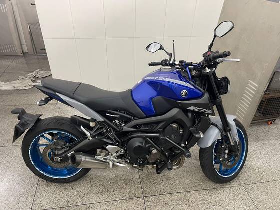 YAMAHA MT-09 YAMAHA MT-09